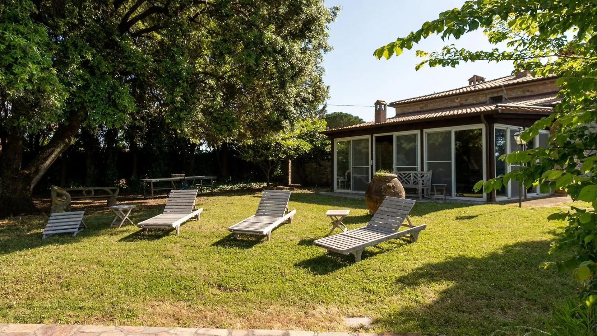 Villa Casale Bianca Luce By Halldis Santa Luce